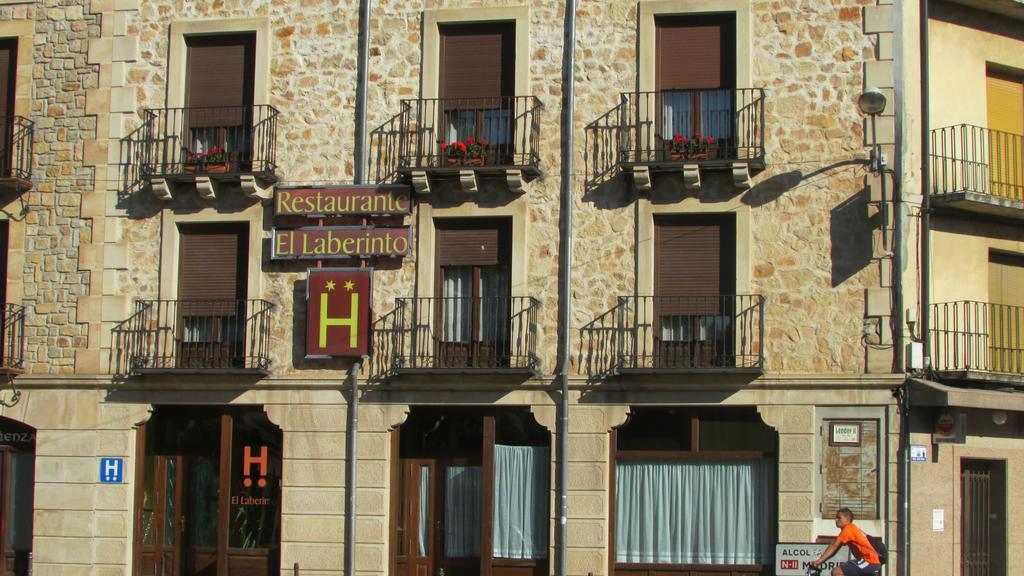 Hotel Laberinto シグエンサ エクステリア 写真