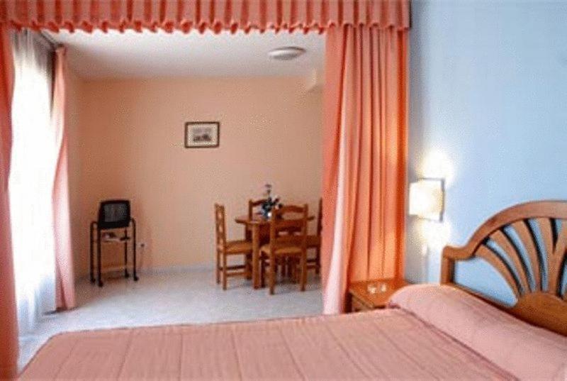 Hotel Laberinto シグエンサ エクステリア 写真