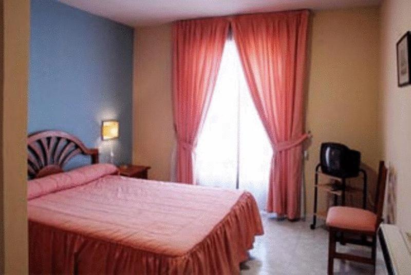 Hotel Laberinto シグエンサ エクステリア 写真